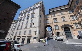 Ibernesi 23 - Fori Imperiali